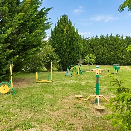 Domek alpejski Confortable Avec Piscine Partagee A Chazemais